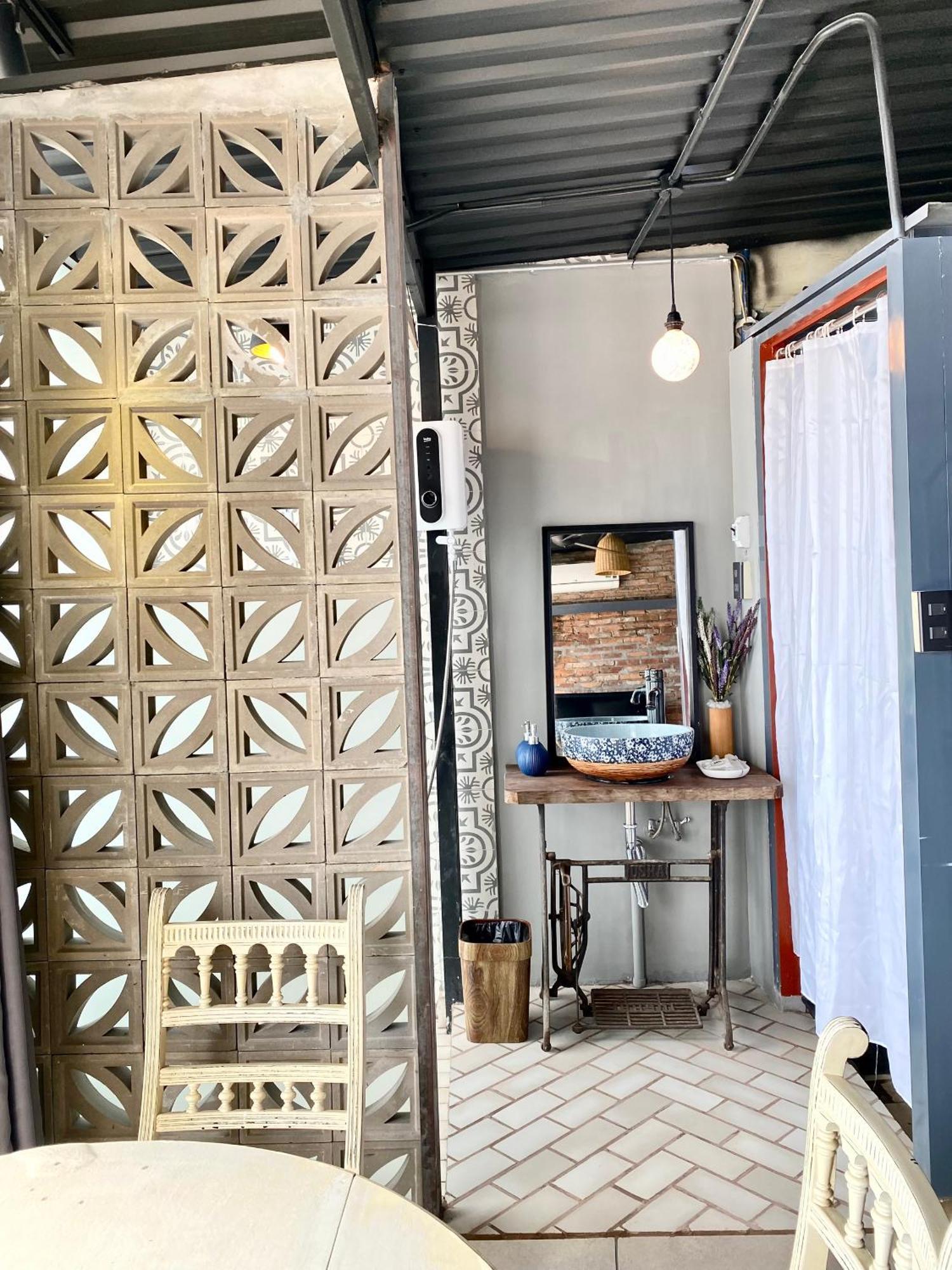 The Palmian City Center Serviced Apartment ホーチミン市 エクステリア 写真